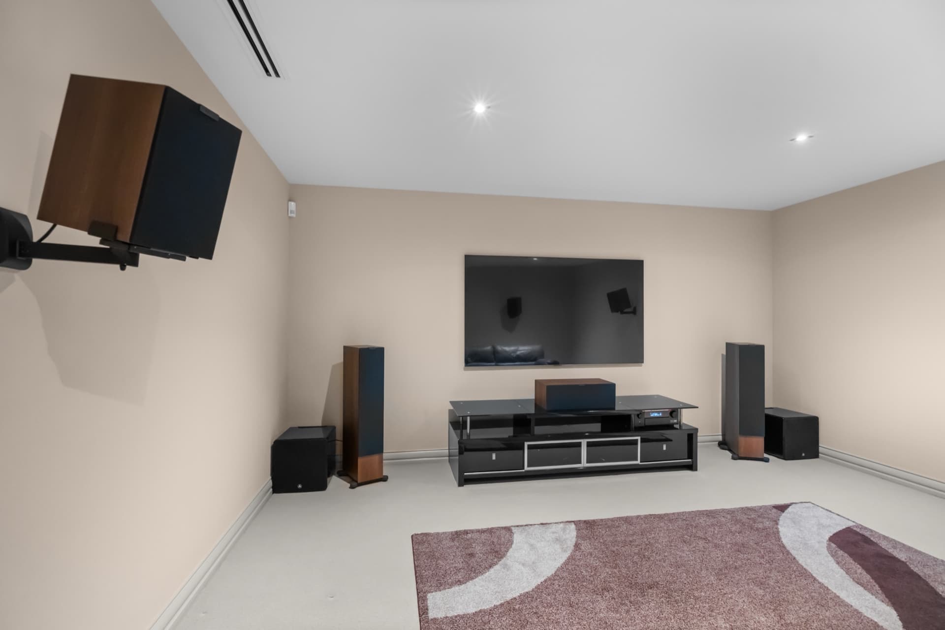 Manning Road Residence